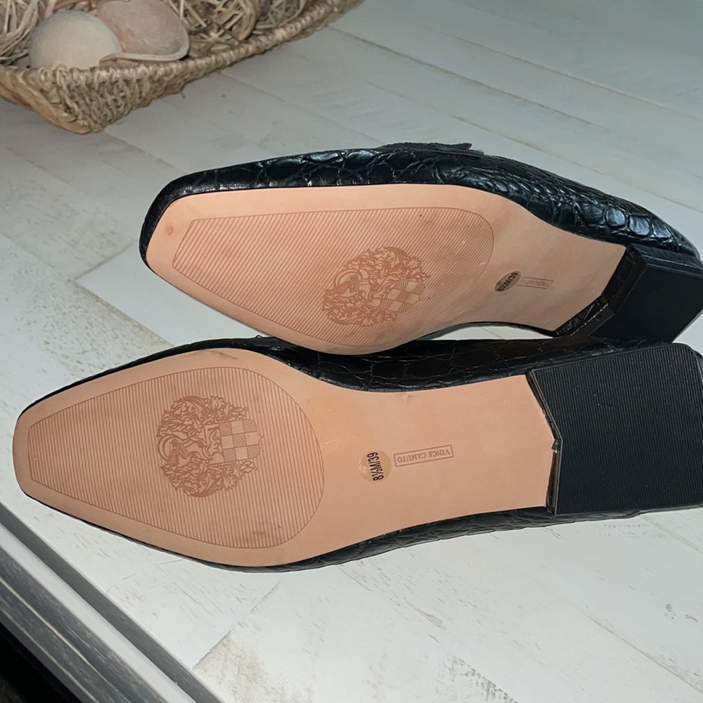 Vince Camuto loafers - Picture 3 of 4